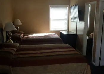 Rainbow Inn Motel hotel thumbnail 3