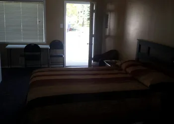 Rainbow Inn Motel hotel thumbnail 4