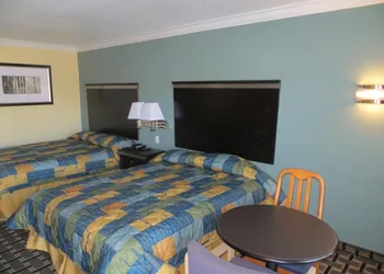 Hallmarc Inn hotel thumbnail 7