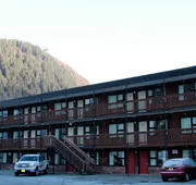 The Driftwood Lodge hotel detail image 7