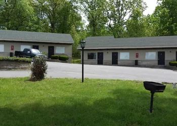 Kentucky Lake Inn hotel thumbnail 3