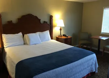 Kentucky Lake Inn hotel thumbnail 7