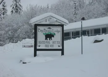 Big Bears Lodge hotel thumbnail 4