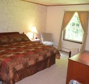 Big Bears Lodge hotel detail image 7