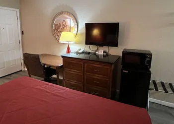 Bestway Inn hotel thumbnail 4