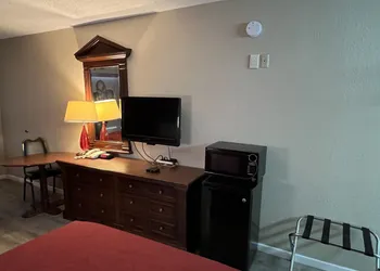 Bestway Inn hotel thumbnail 5