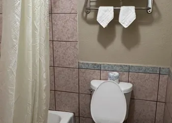 Bestway Inn hotel thumbnail 8