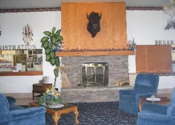 Glacier Gateway Plaza hotel thumbnail 8