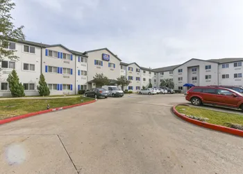 InTown Suites Extended Stay Austin TX – Research Blvd hotel thumbnail 2