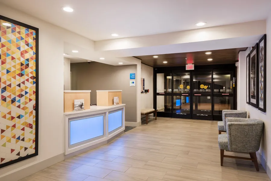 Holiday Inn Express Warrenton by IHG hotel detail image 2