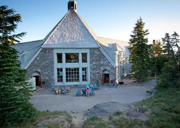 Timberline Lodge hotel thumbnail 5