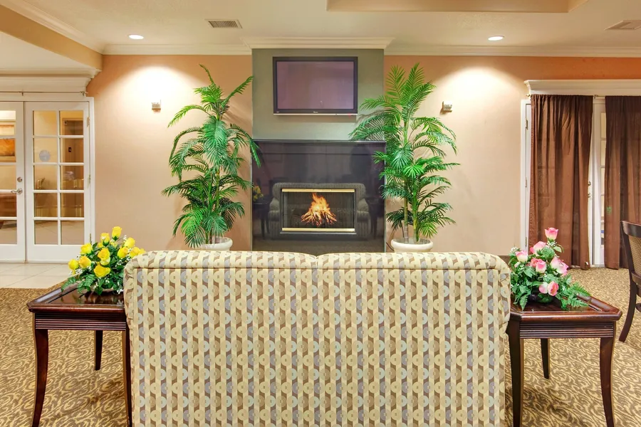 Holiday Inn Express Delano by IHG hotel detail image 2
