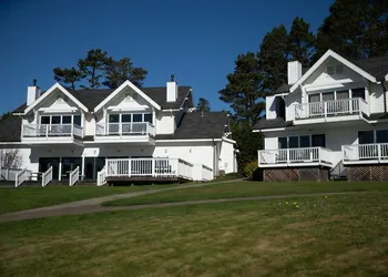 Little River Inn hotel thumbnail 4