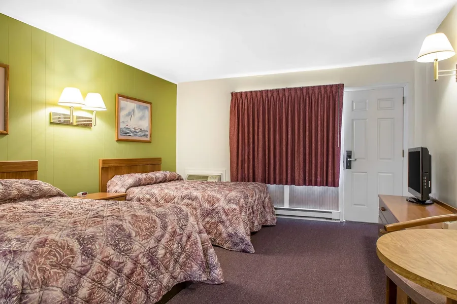Rodeway Inn Waterford - New London hotel detail image 6