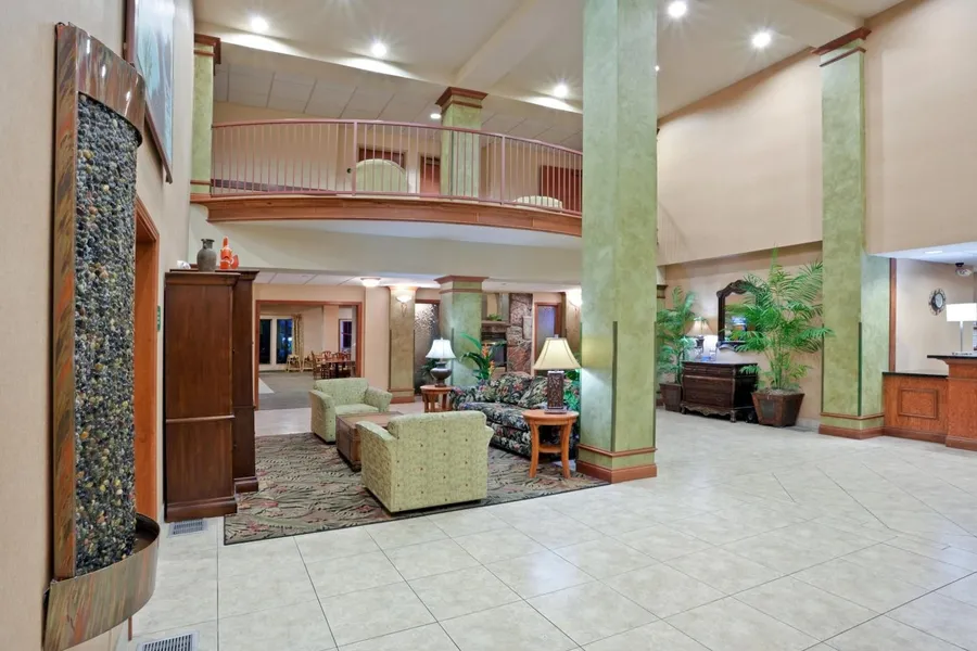 Triple Play Resort Hotel & Suites hotel detail image 6