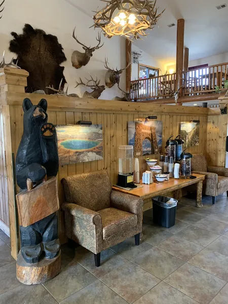 Antler Lodge - Gardiner MT hotel detail image 2