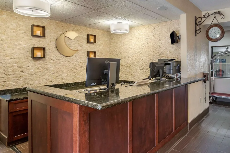 Comfort Inn & Suites Paw Paw hotel detail image 6