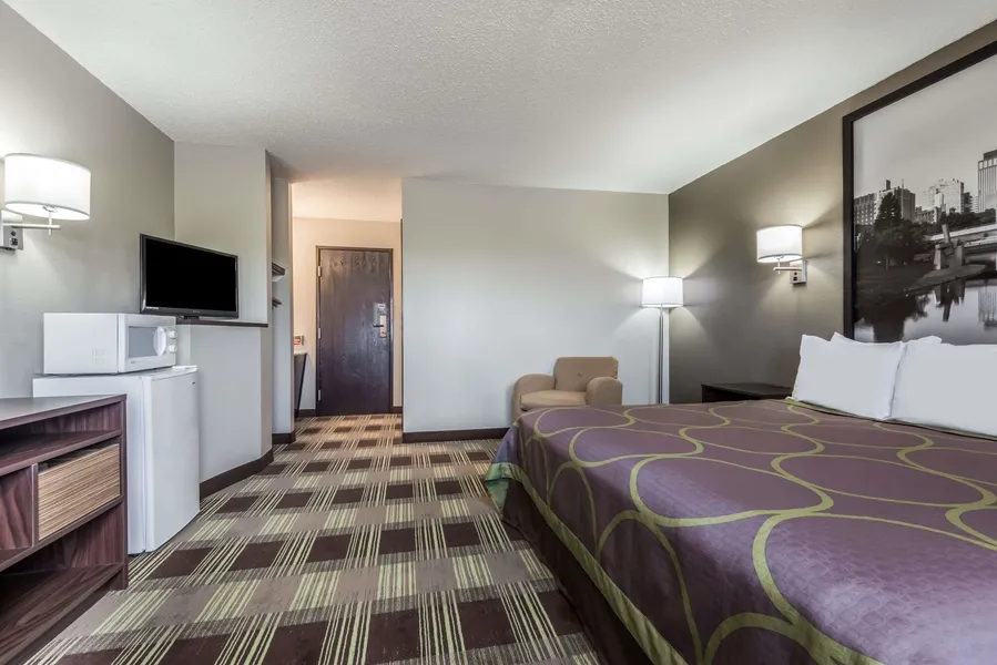 Super 8 by Wyndham Kimball hotel detail image 6