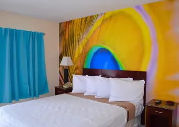 Holiday Motel hotel thumbnail 8