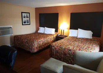 Four Season Motel hotel thumbnail 8