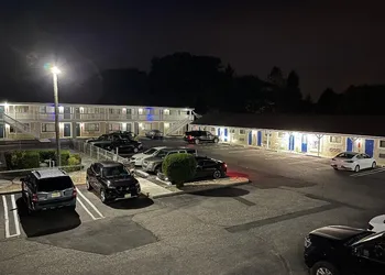 Point Pleasant Inn hotel thumbnail 2