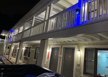 Point Pleasant Inn hotel thumbnail 3