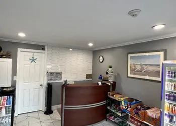 Point Pleasant Inn hotel thumbnail 5
