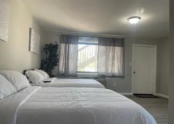 Point Pleasant Inn hotel thumbnail 6