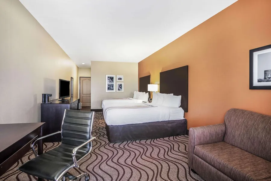La Quinta Inn & Suites by Wyndham Beeville hotel detail image 6