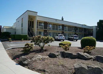 College Inn Monmouth hotel thumbnail 2