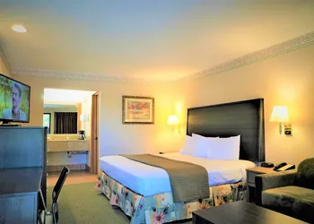 College Inn Monmouth hotel thumbnail 8