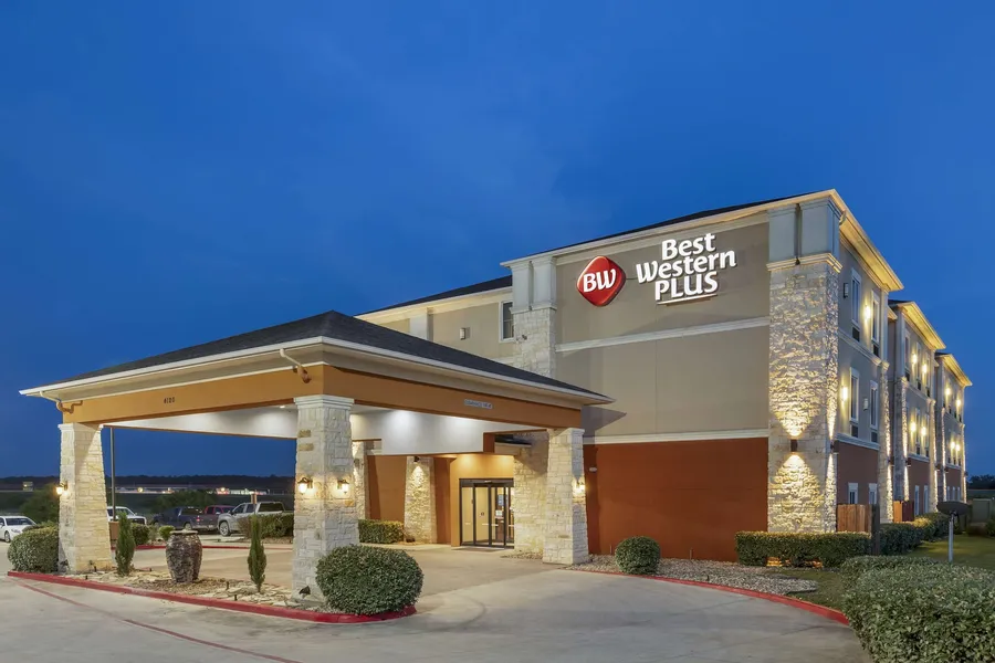 Best Western Plus Longhorn Inn & Suites hotel detail image 2