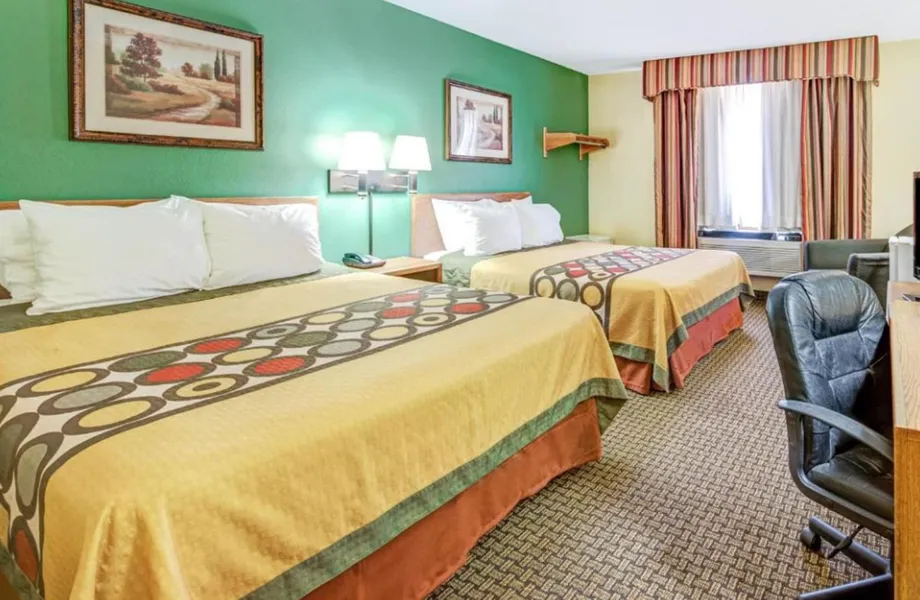 Super 8 by Wyndham McKinney/Plano Area hotel detail image 6