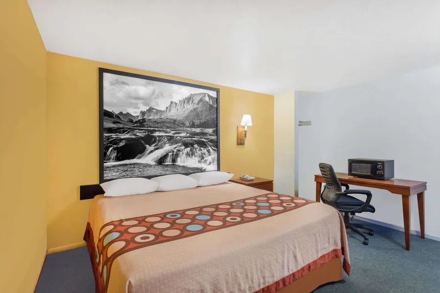 Super 8 by Wyndham Diamondville Kemmerer hotel detail image 6