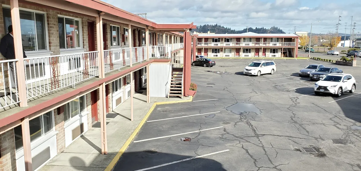 Olympic Inn & Suites hotel detail image 2