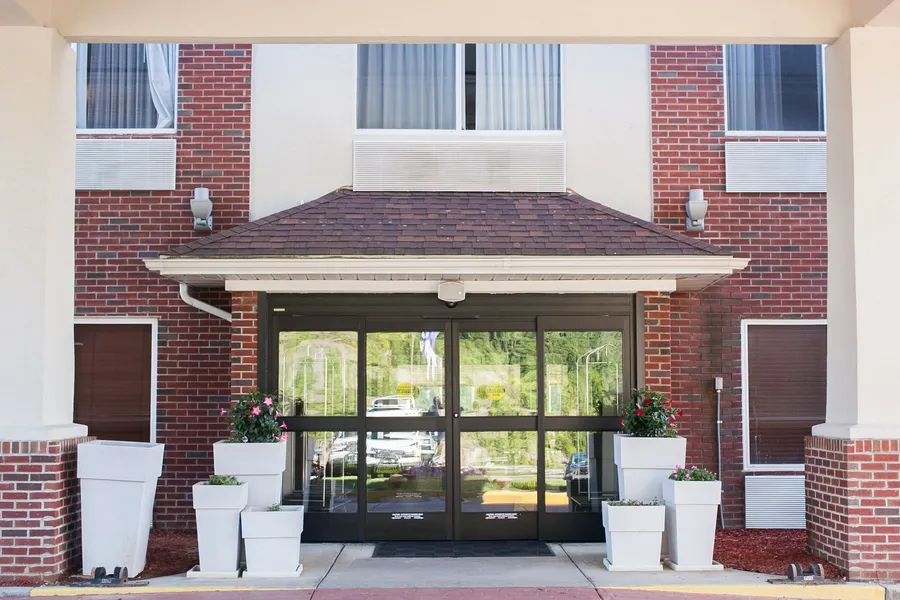 Holiday Inn Express Hotel & Suites by IHG hotel detail image 2