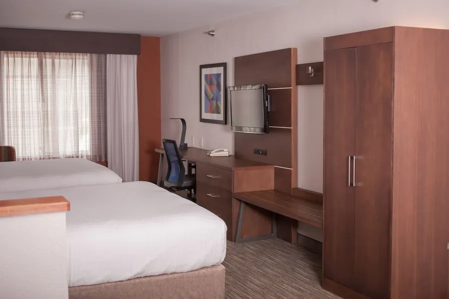 Holiday Inn Express Hotel & Suites by IHG hotel detail image 6