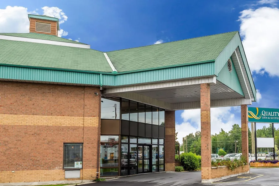 Quality Inn & Suites hotel detail image 2