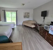 Top Notch Restaurant & Motel hotel detail image 3