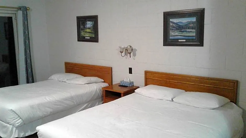 Top Notch Restaurant & Motel hotel detail image 2