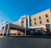 Hampton Inn & Suites Effingham hotel detail image 3