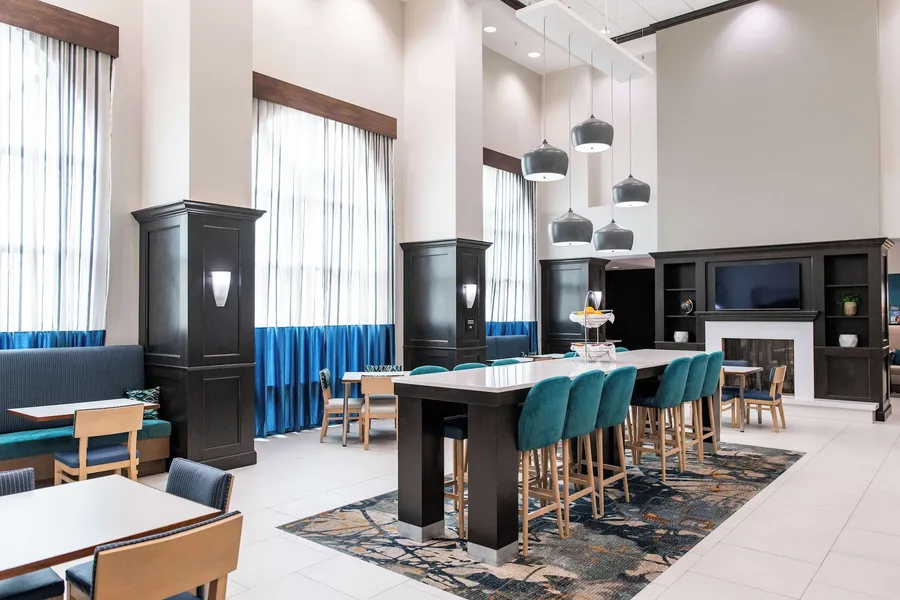 Hampton Inn & Suites Effingham hotel detail image 6