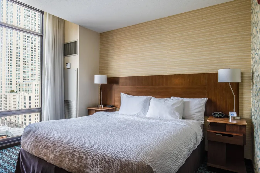 Fairfield Inn & Suites Chicago Downtown/River North hotel detail image 6