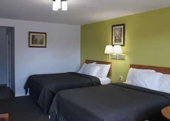Robyn's Motel hotel thumbnail 7