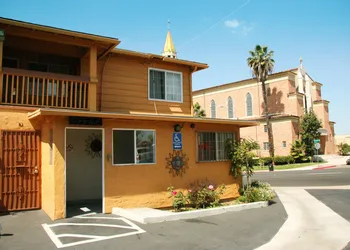 Navajo Lodge hotel thumbnail 4