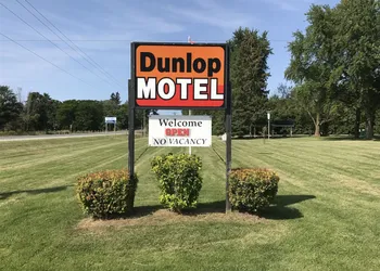 Dunlop Motel hotel thumbnail 5
