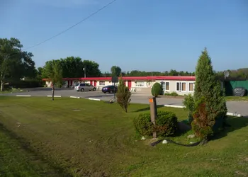 Silver Birch Motel hotel thumbnail 5