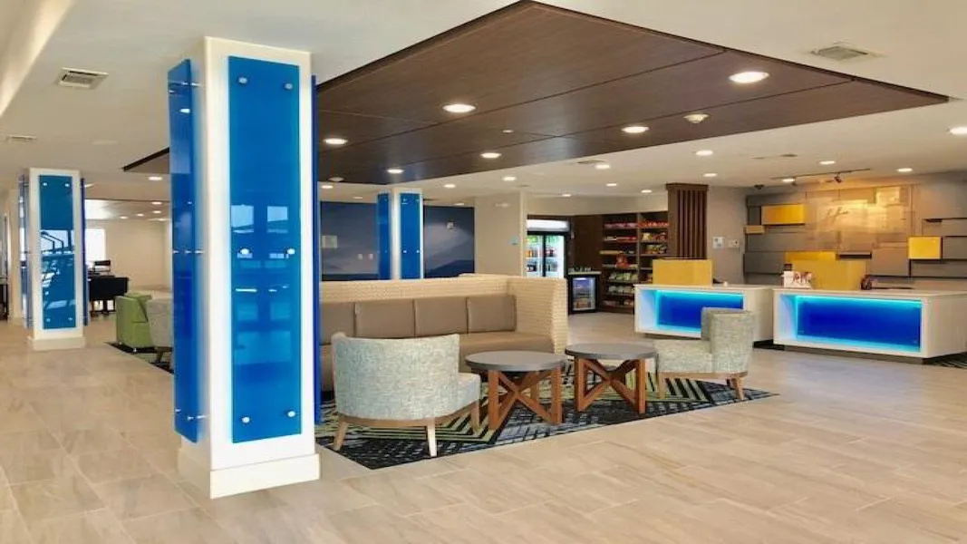 Holiday Inn Express Hotel & Suites Mount Pleasant by IHG hotel detail image 6