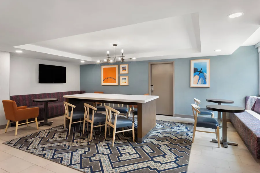 Holiday Inn Express Atlanta Airport - North by IHG hotel detail image 2