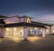 Super 8 by Wyndham Meadow Lake hotel detail image 3